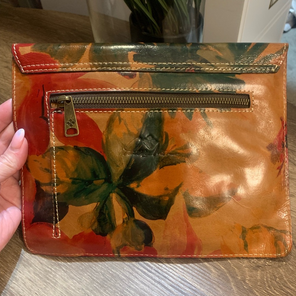 Patricia Nash Heritage Floral Portfolio Clutch - Picture 4 of 9